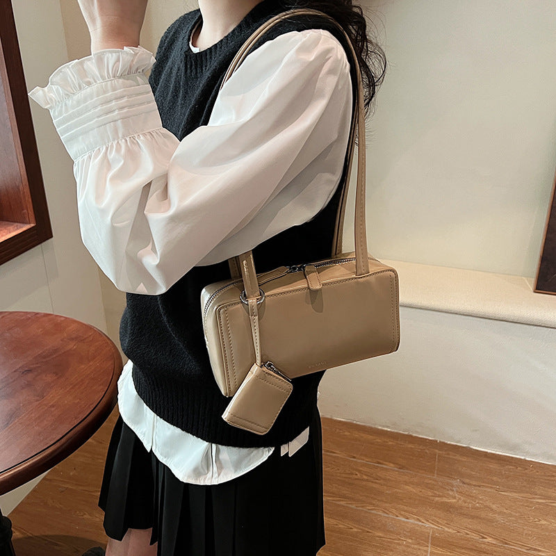 Elegant Structured Handbag LoungeYard — product view 2