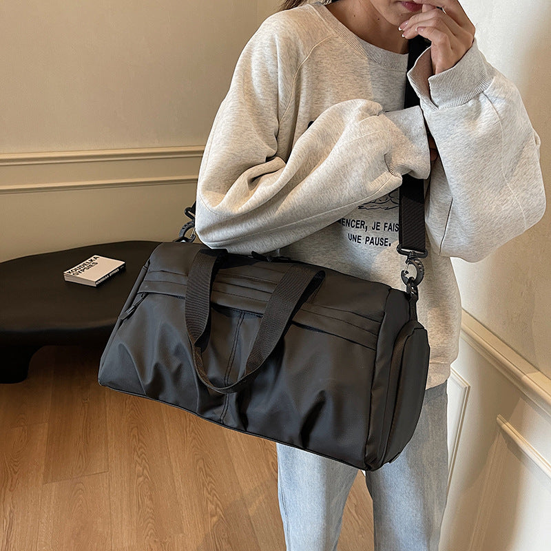 Multi-Functional Sports Travel Holdall LoungeYard — product view 3
