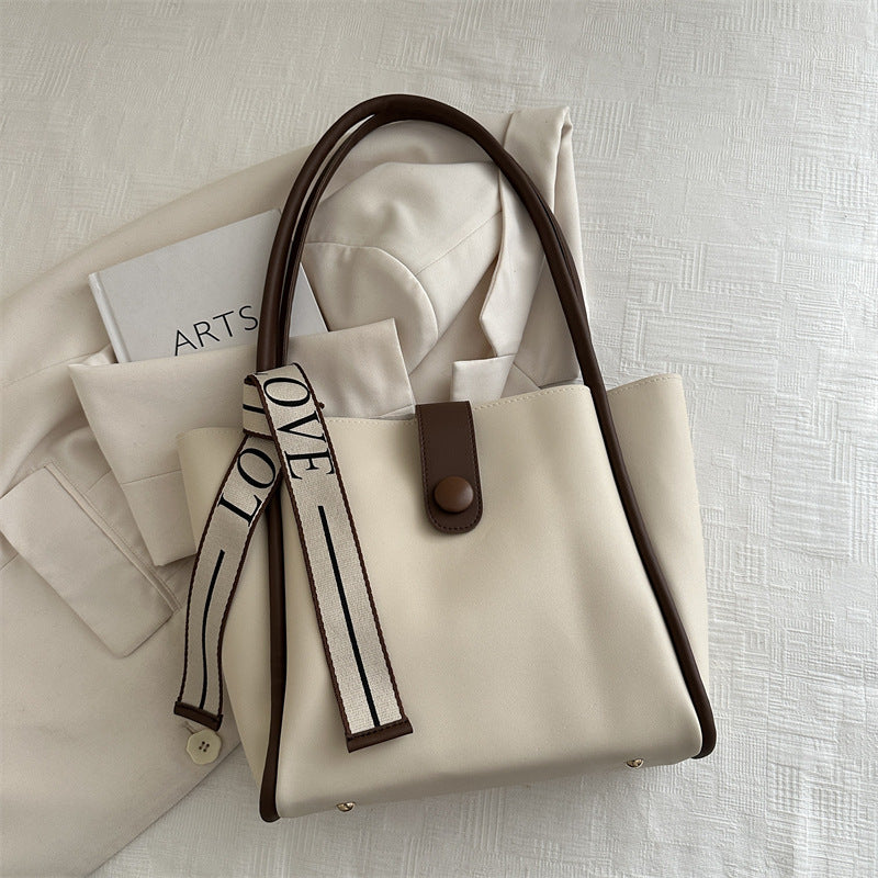Minimalist Faux Leather Tote — product view 2
