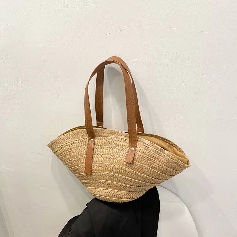 Flexible and Stylish Basket Bag LoungeYard — product view 5