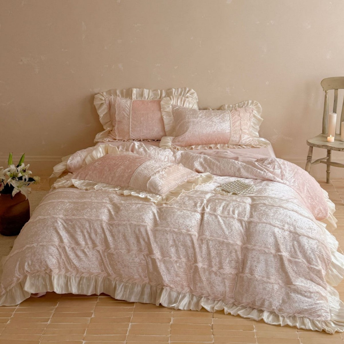 Velvet Bedding Set with Ruffles and Lace Trim — product view 6