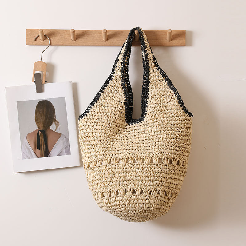 Handmade straw bag with decorative details LoungeYard — product view 6