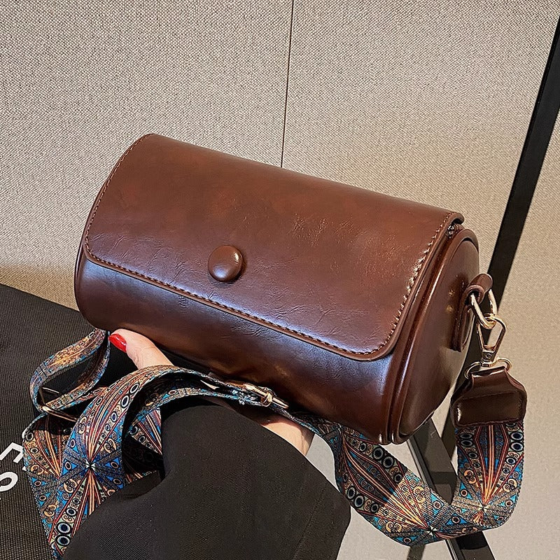 Retro Leather Crossbody Bag LoungeYard — product view 1