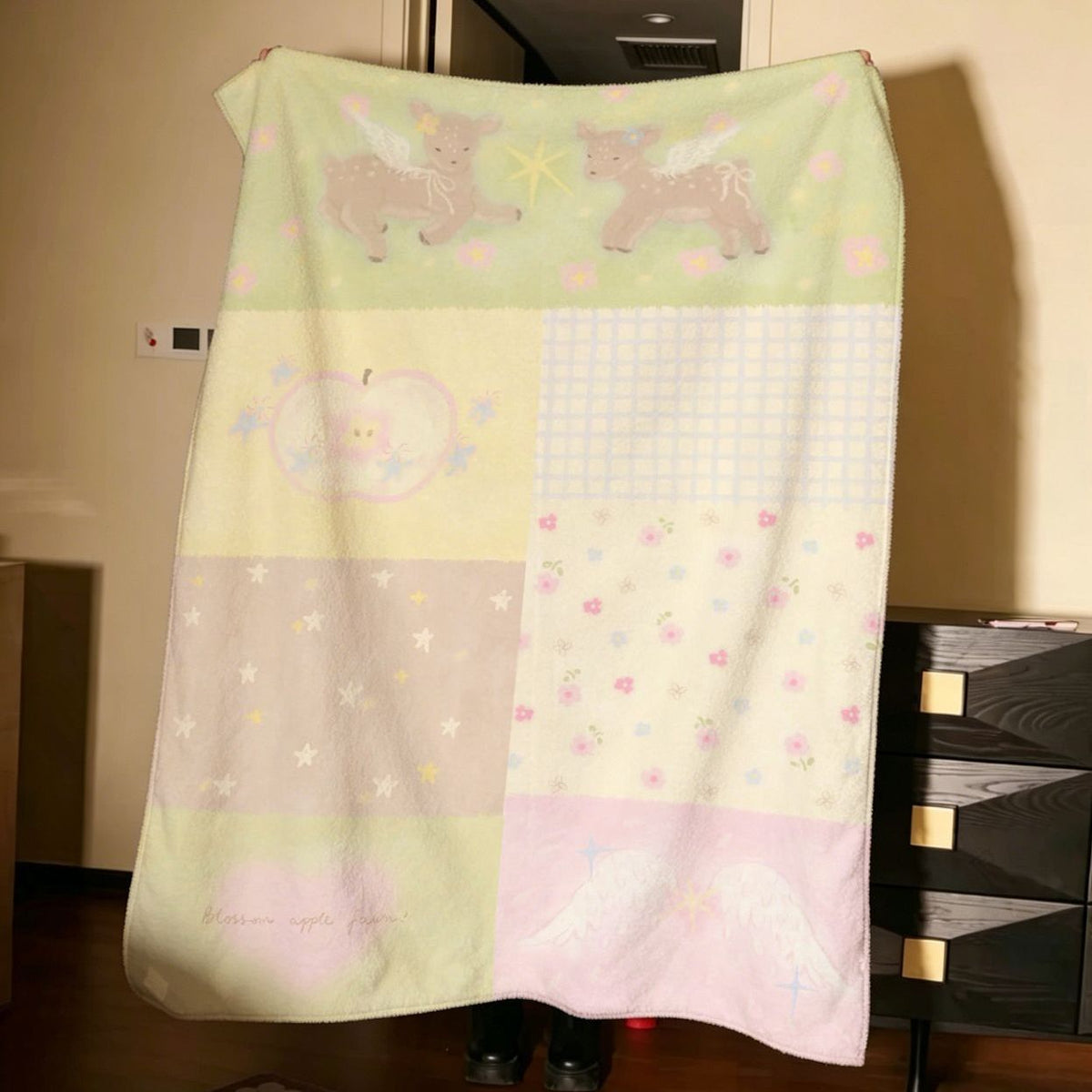 Cozy Decorative Blanket LoungeYard — product view 2