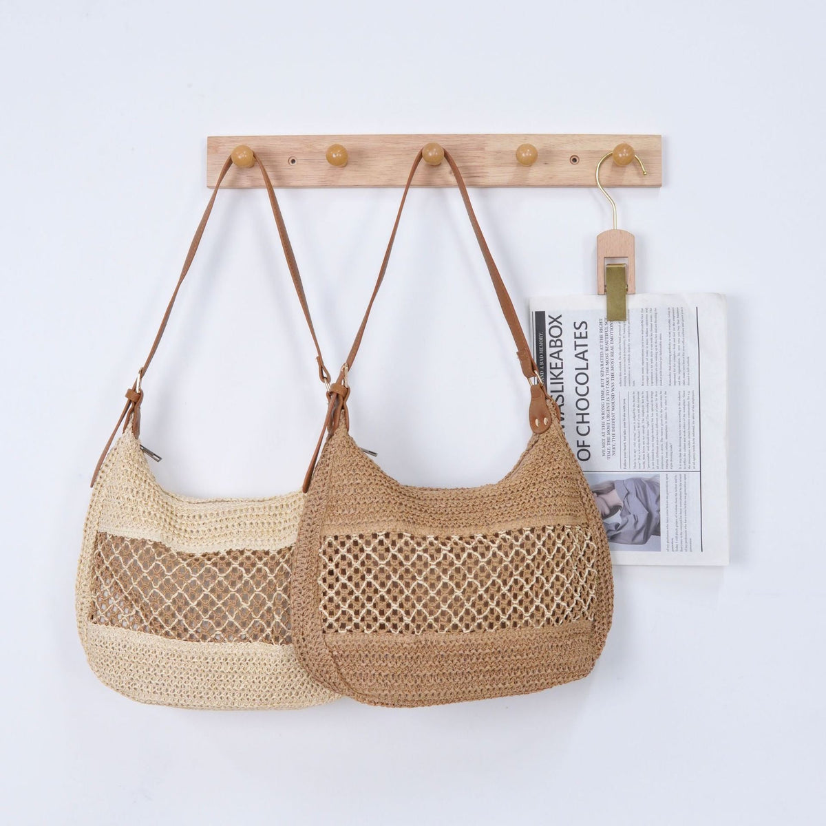 Elegant mesh shoulder bag with leather accents LoungeYard — product view 3
