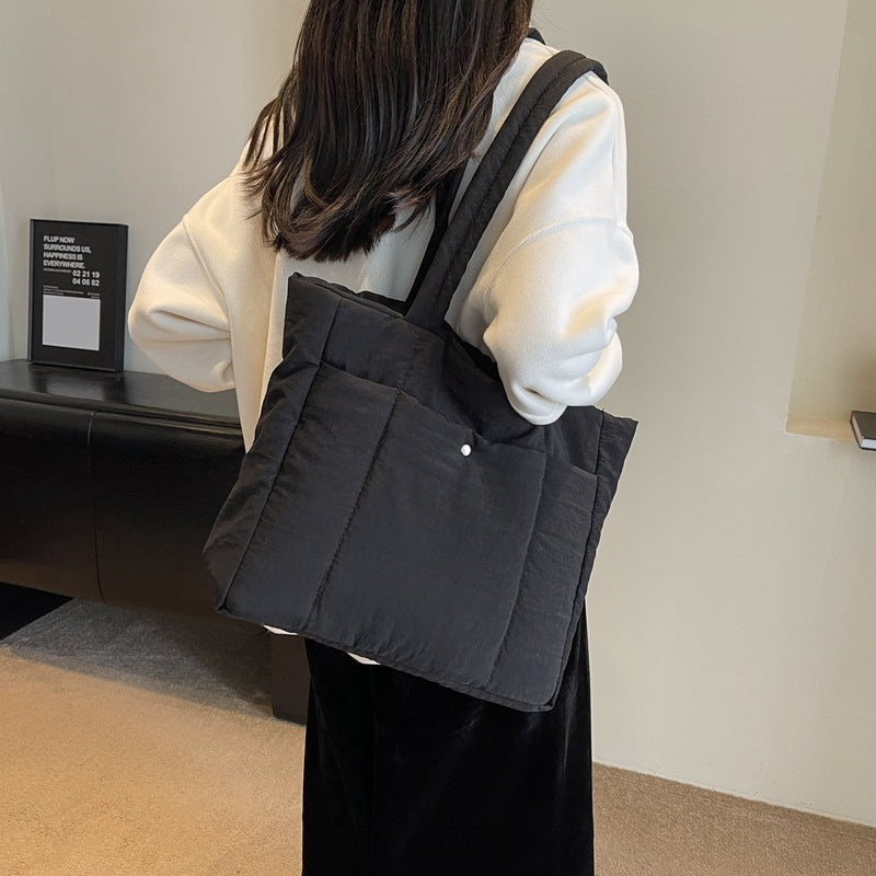 Quilted Oversized Tote Bag — product view 2