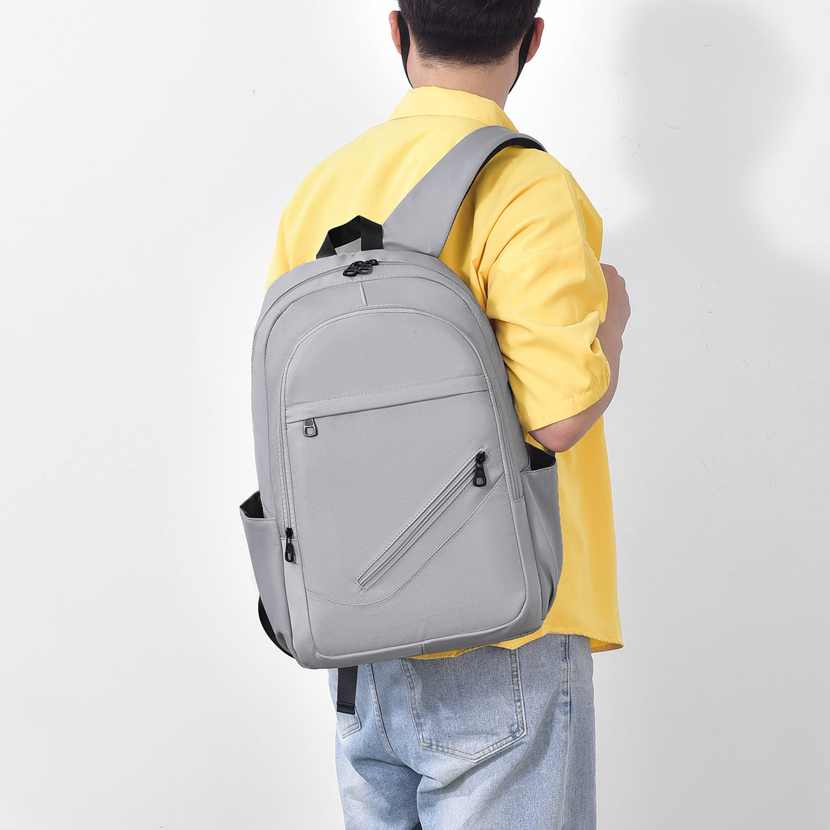 Robust Everyday Backpack LoungeYard — product view 1