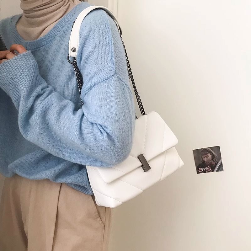 Quilted Leather Crossbody Bag LoungeYard — product view 5