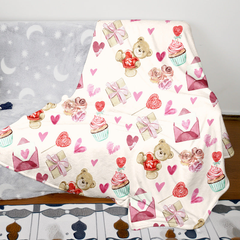 Heart Pattern Fleece Throw Blanket — product view 7