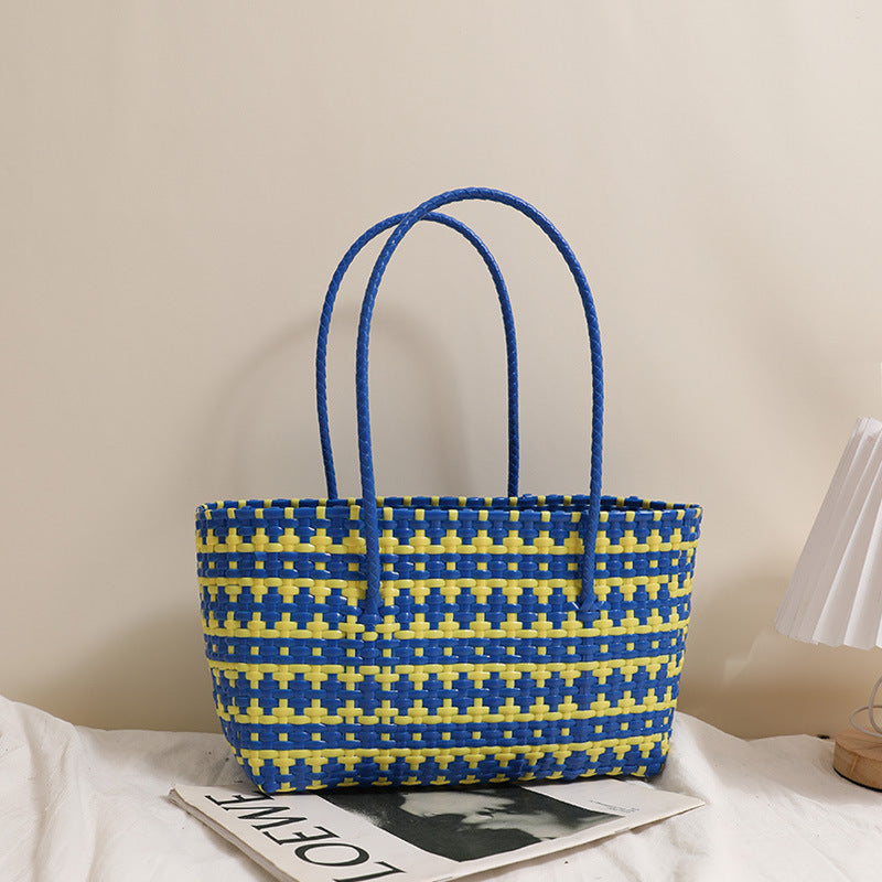 Braided straw bag with color-contrasting stripes LoungeYard — product view 7