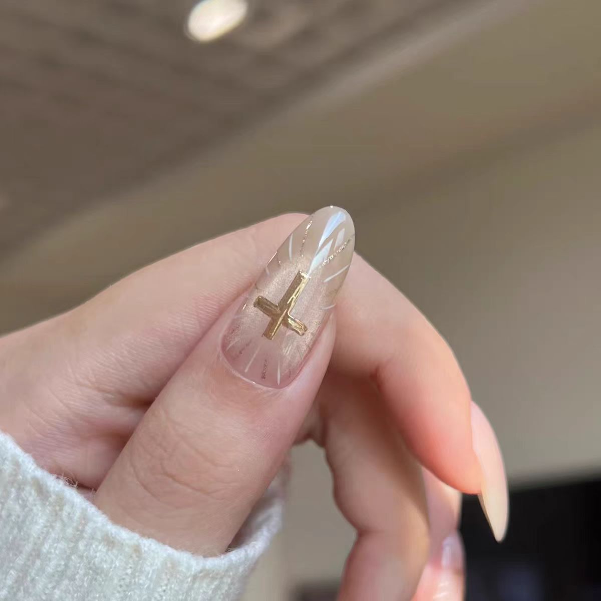 Elegant Nail Art — product view 3