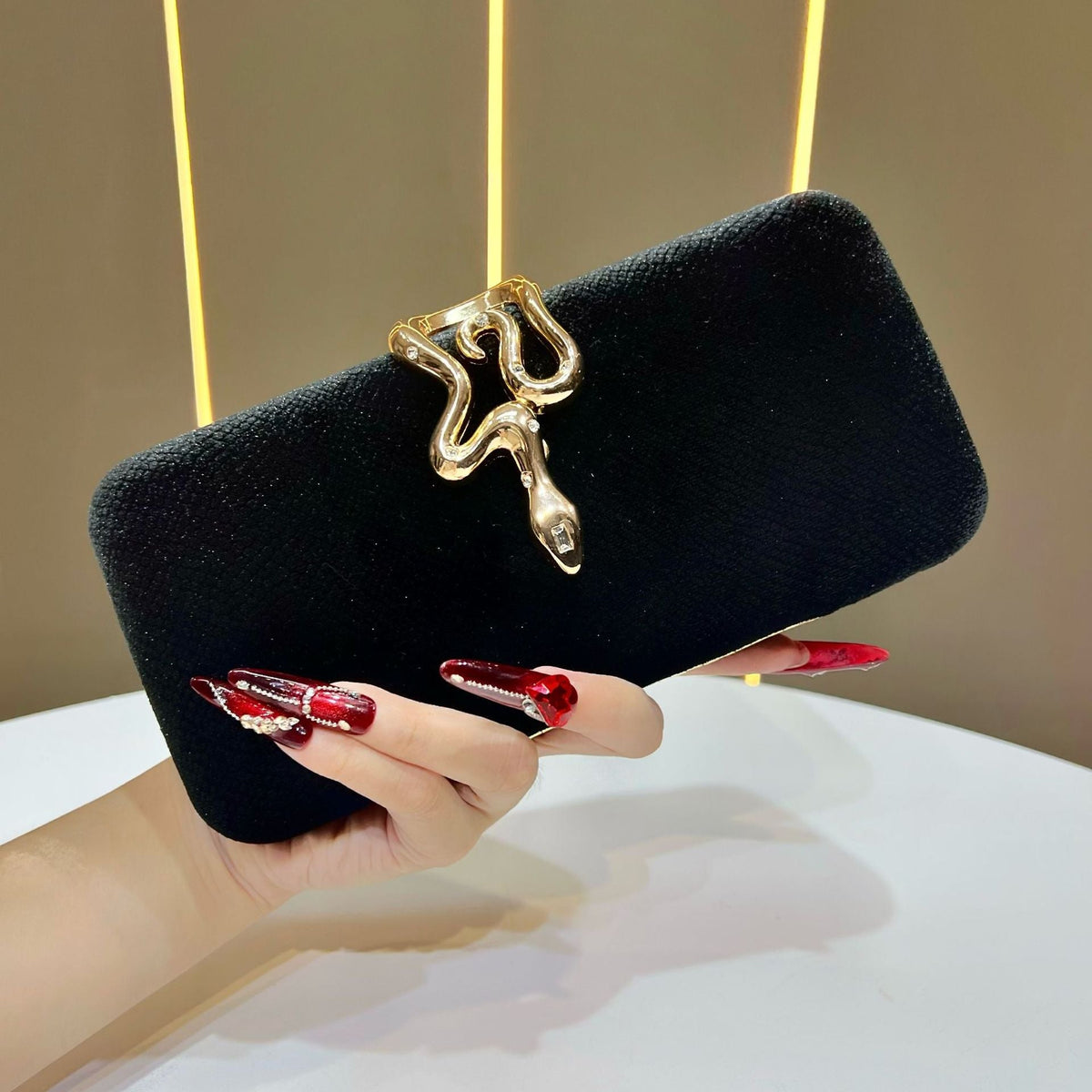 Elegant Snake-Design Evening Clutch — product view 6