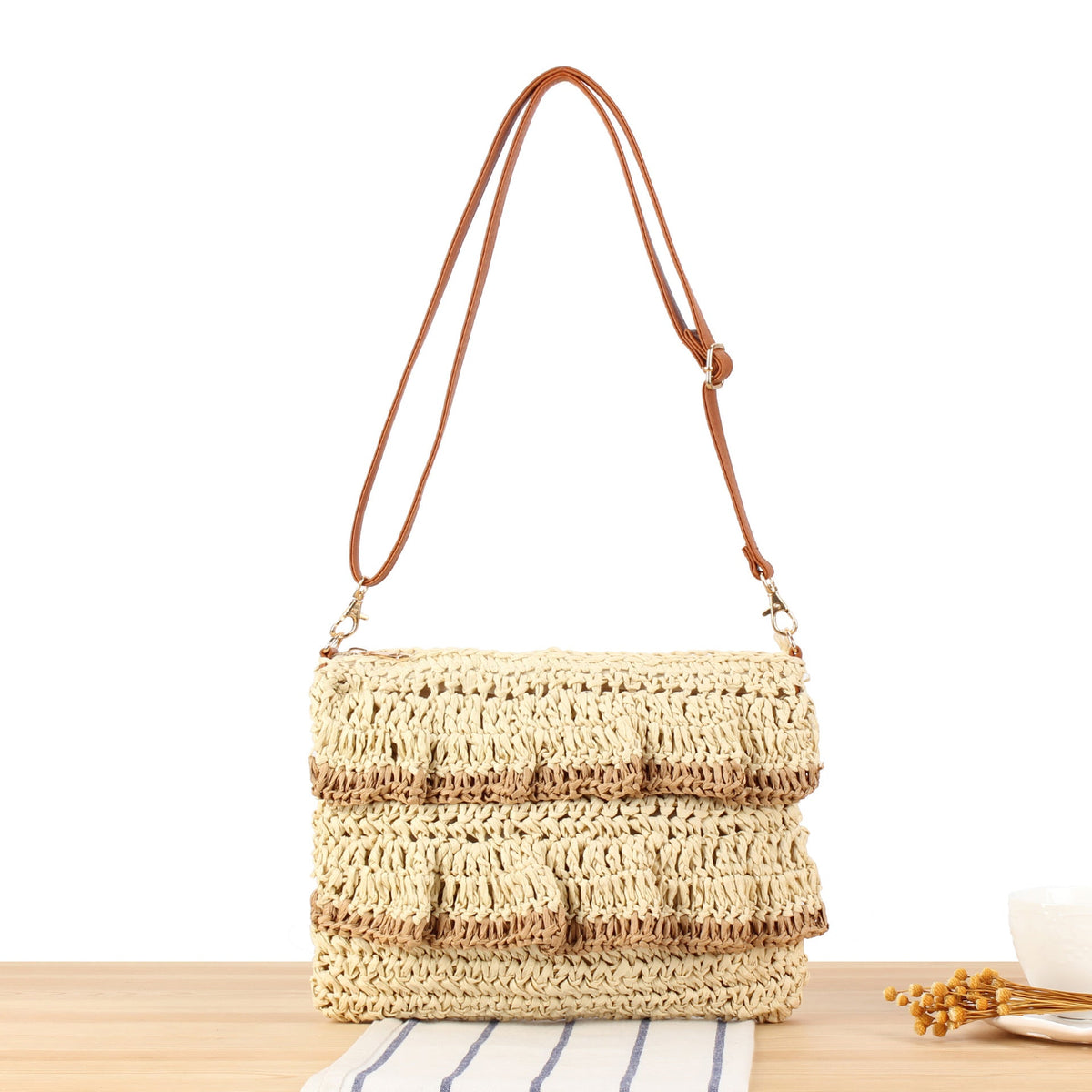 Trendy Handbag with Refinement LoungeYard — product view 1