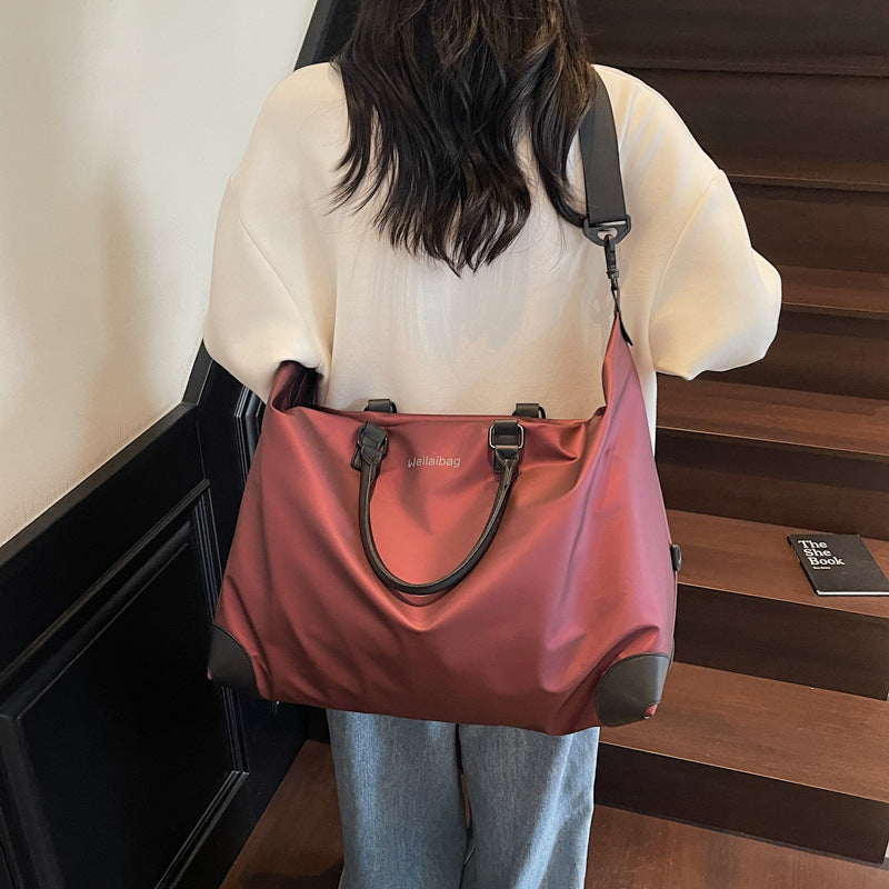 Spacious Multifunctional Travel Bag LoungeYard — product view 3