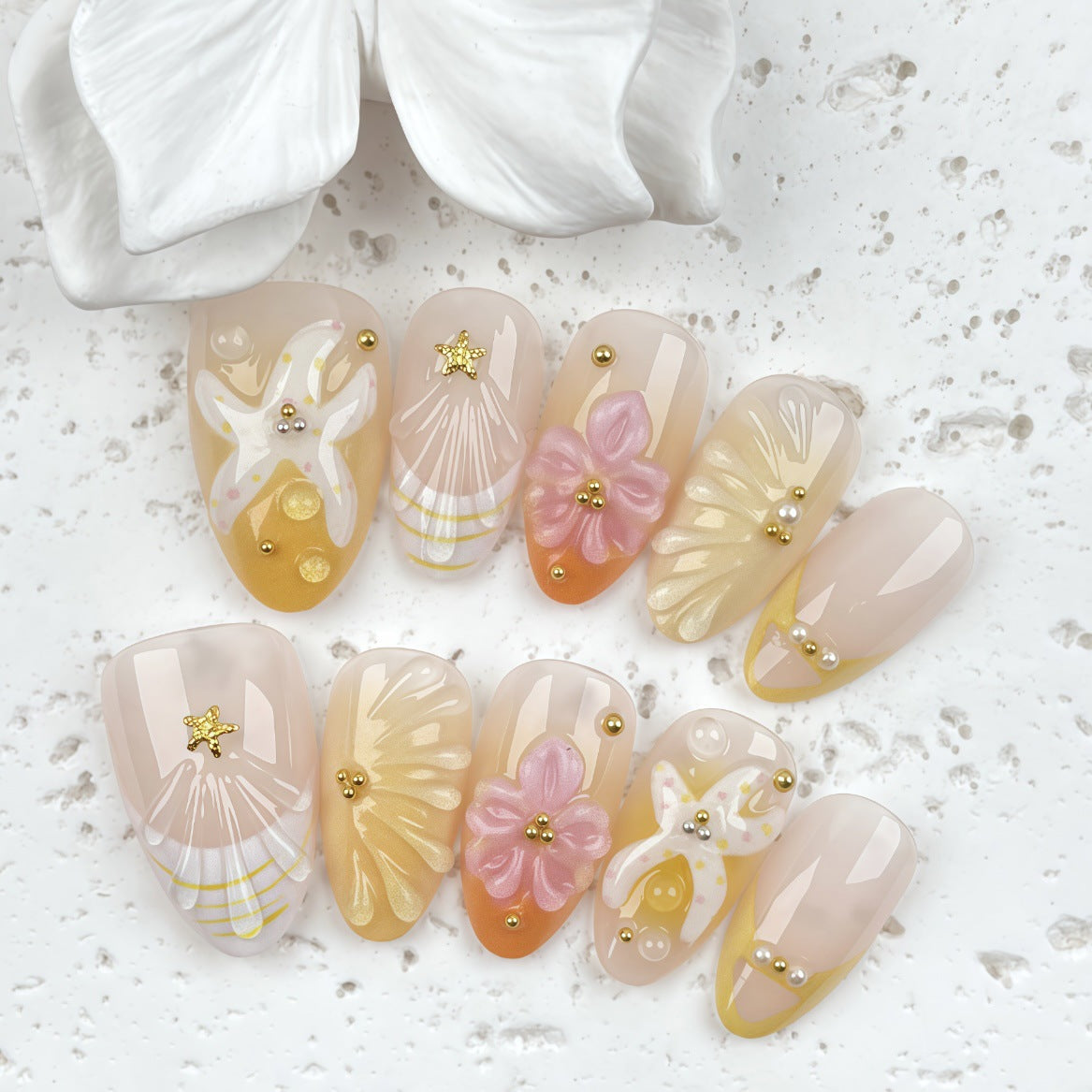 Artistic Nail Art Press-On Kit — product view 3