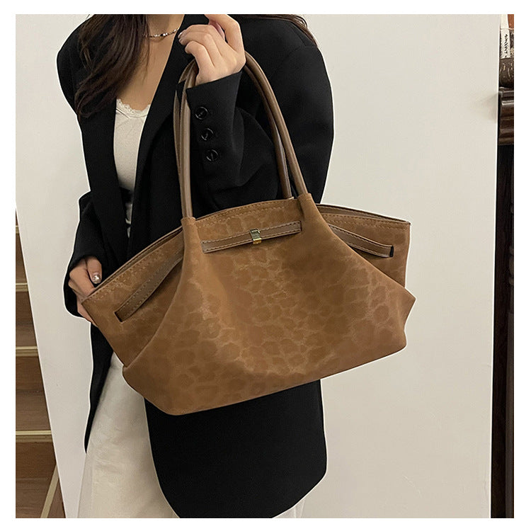 Chic Patterned Tote Bag LoungeYard — product view 1