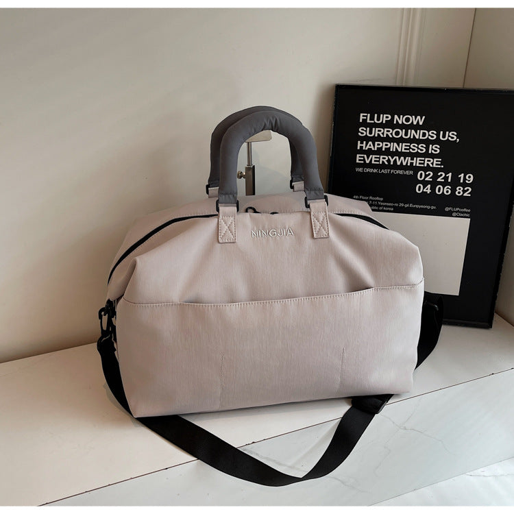 Practical Weekend Bag LoungeYard — product view 6