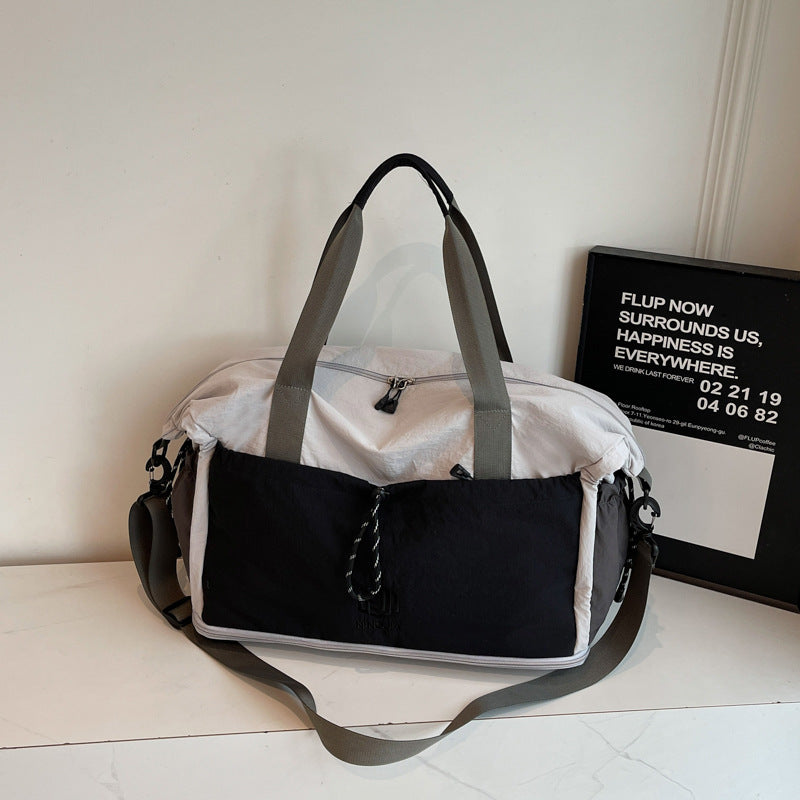 Versatile Lightweight Travel Bag — product view 4