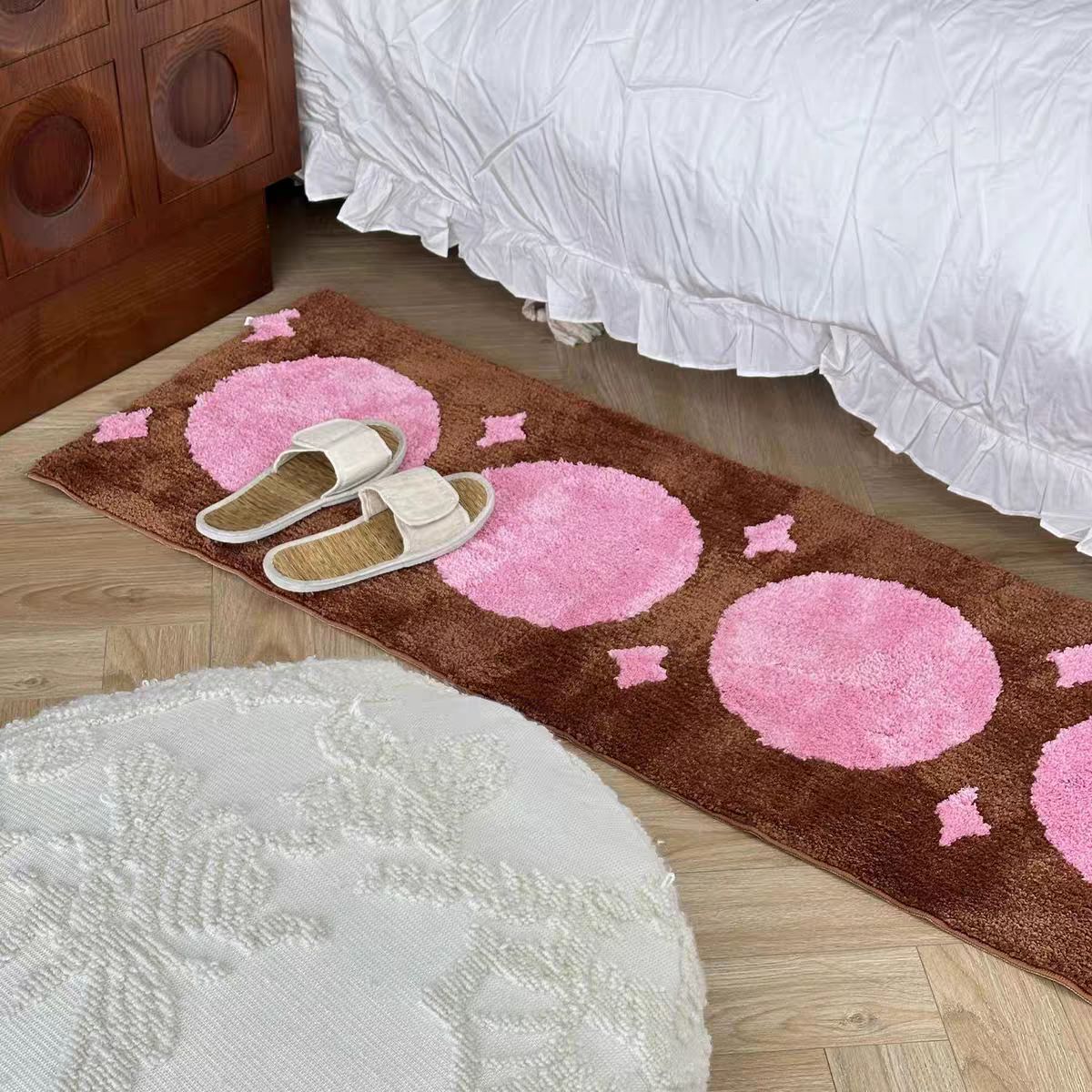 Decorative Area Rug Bowlift — product view 3