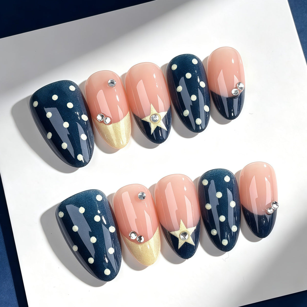 Artistic Press-On Nail Set with Star Accents — product view 3