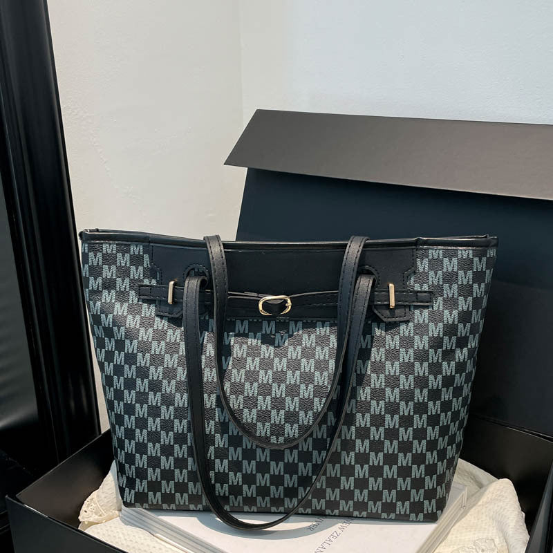 Elegant Monogrammed Tote Bag 1791041041 — product view 2