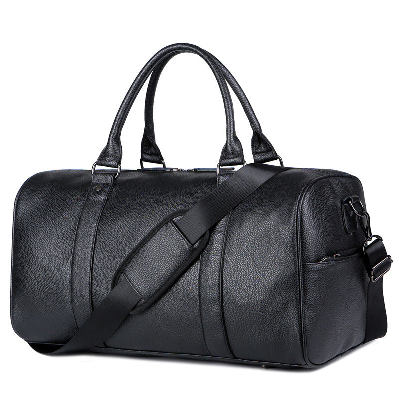 Luxurious travel bag with practical shoulder strap LoungeYard — product view 6