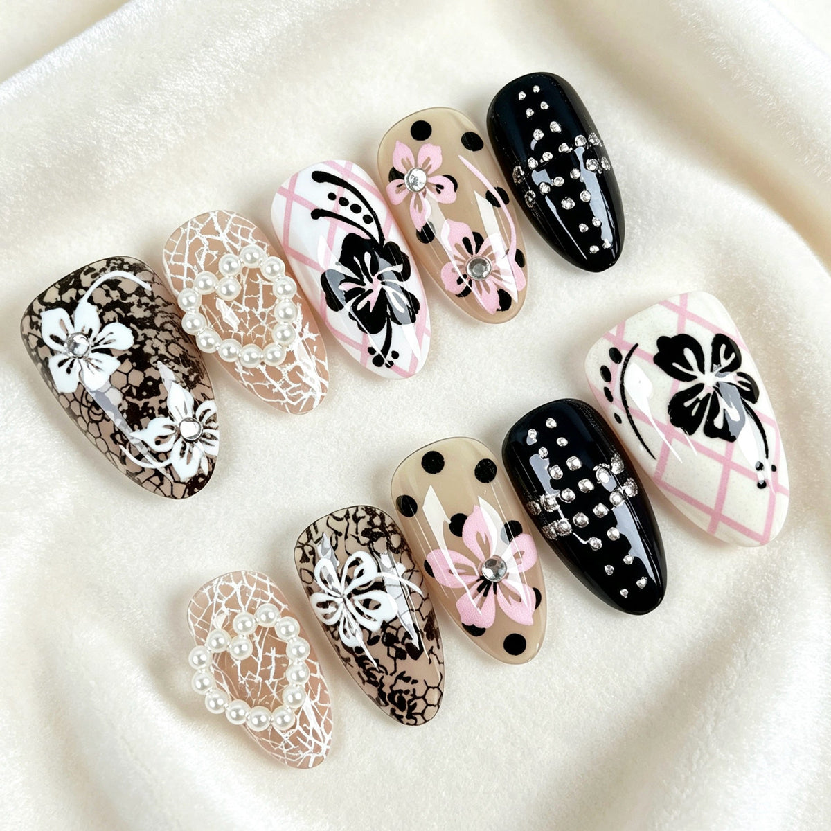 Artistic Floral-Designed Press-On Nail Set — product view 1