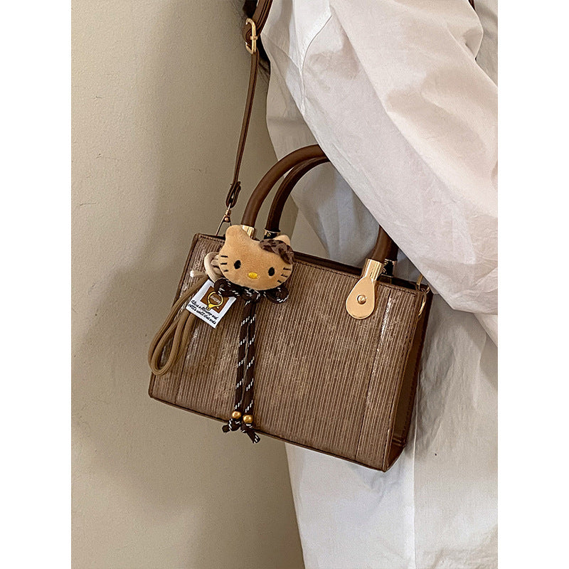 Elegant Textured Handheld Shoulder Bag — product view 2