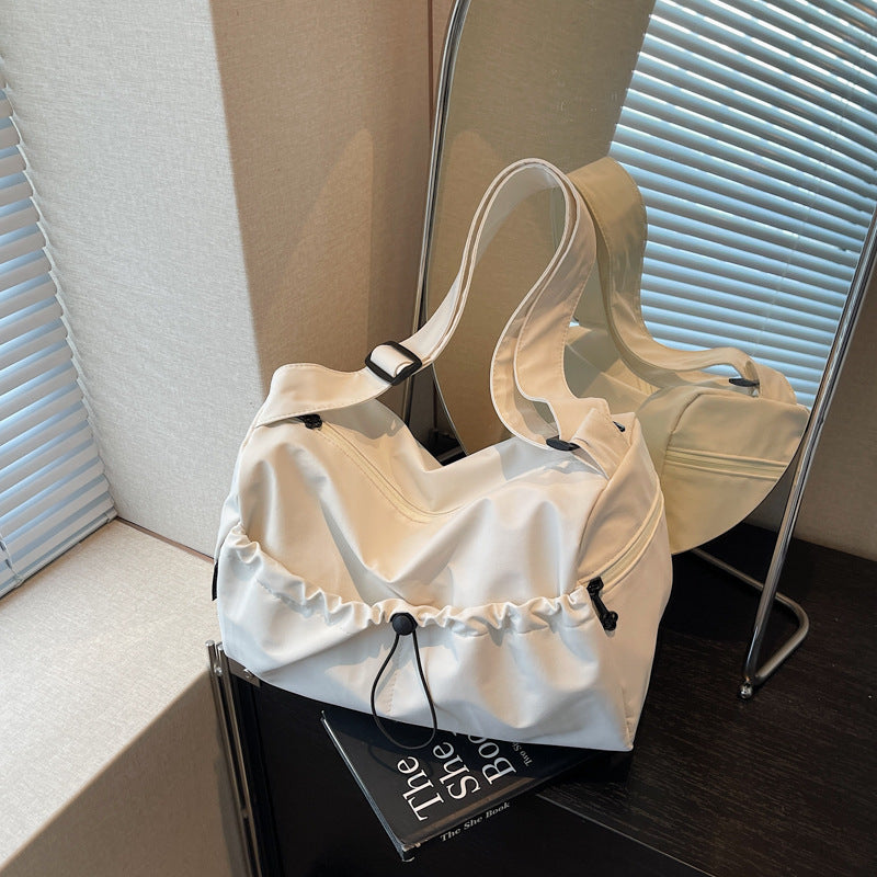 Versatile All-Purpose Duffel LoungeYard — product view 2