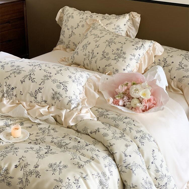 Romantic ruffled bed set made of cotton percale with floral jacquard print — product view 1