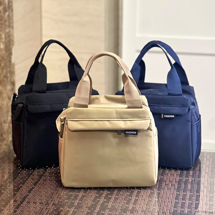 Fashionable Insulated Lunch Bag LoungeYard — product view 4