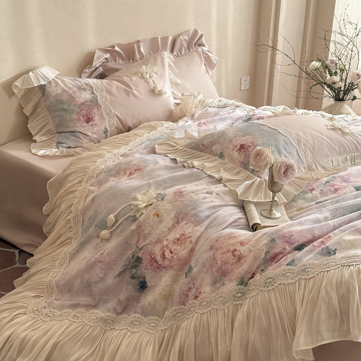 Satin bedding set with floral print, ruffles and lace trim — product view 2