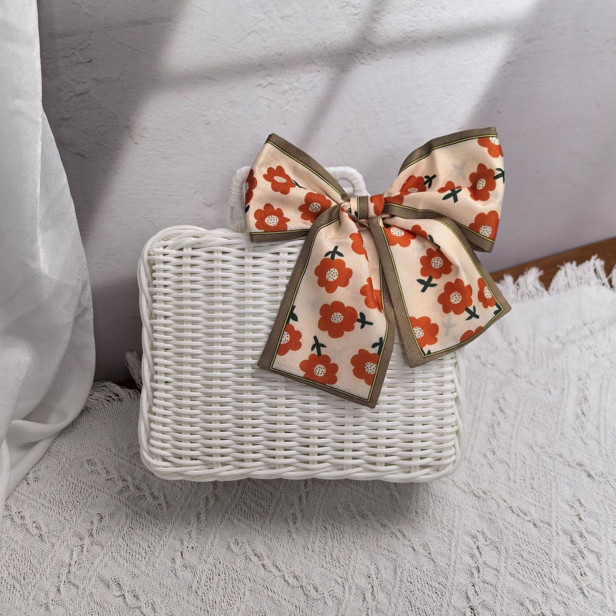 Women elegant handbag made of woven material LoungeYard — product view 6