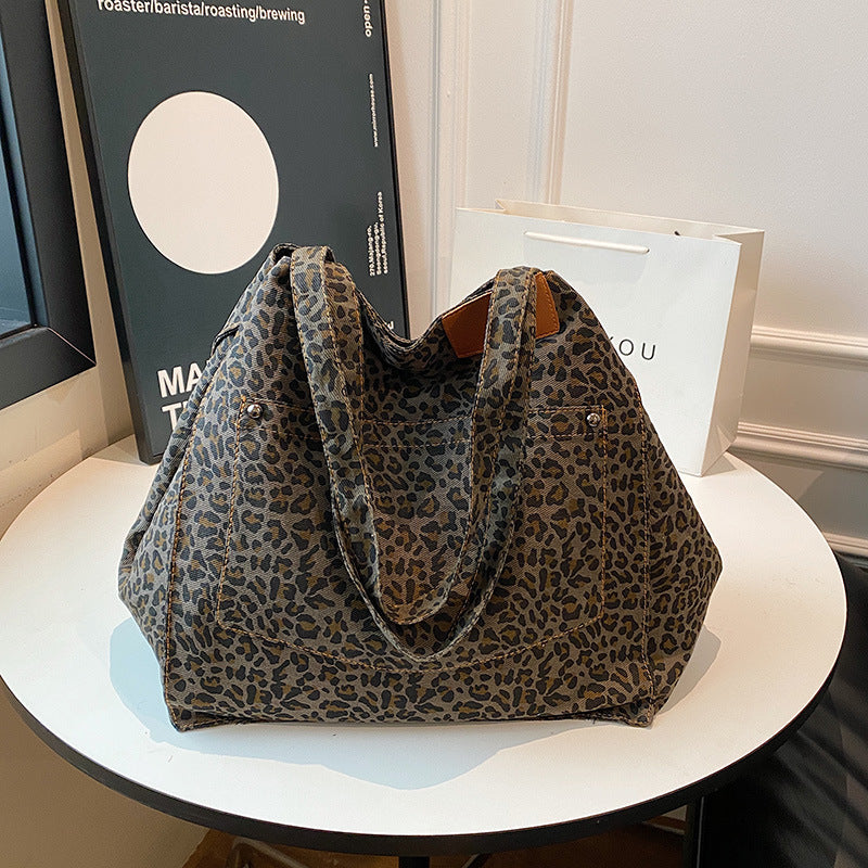 WoTrendy Large Capacity Utility Tote Bag LoungeYard — product view 2