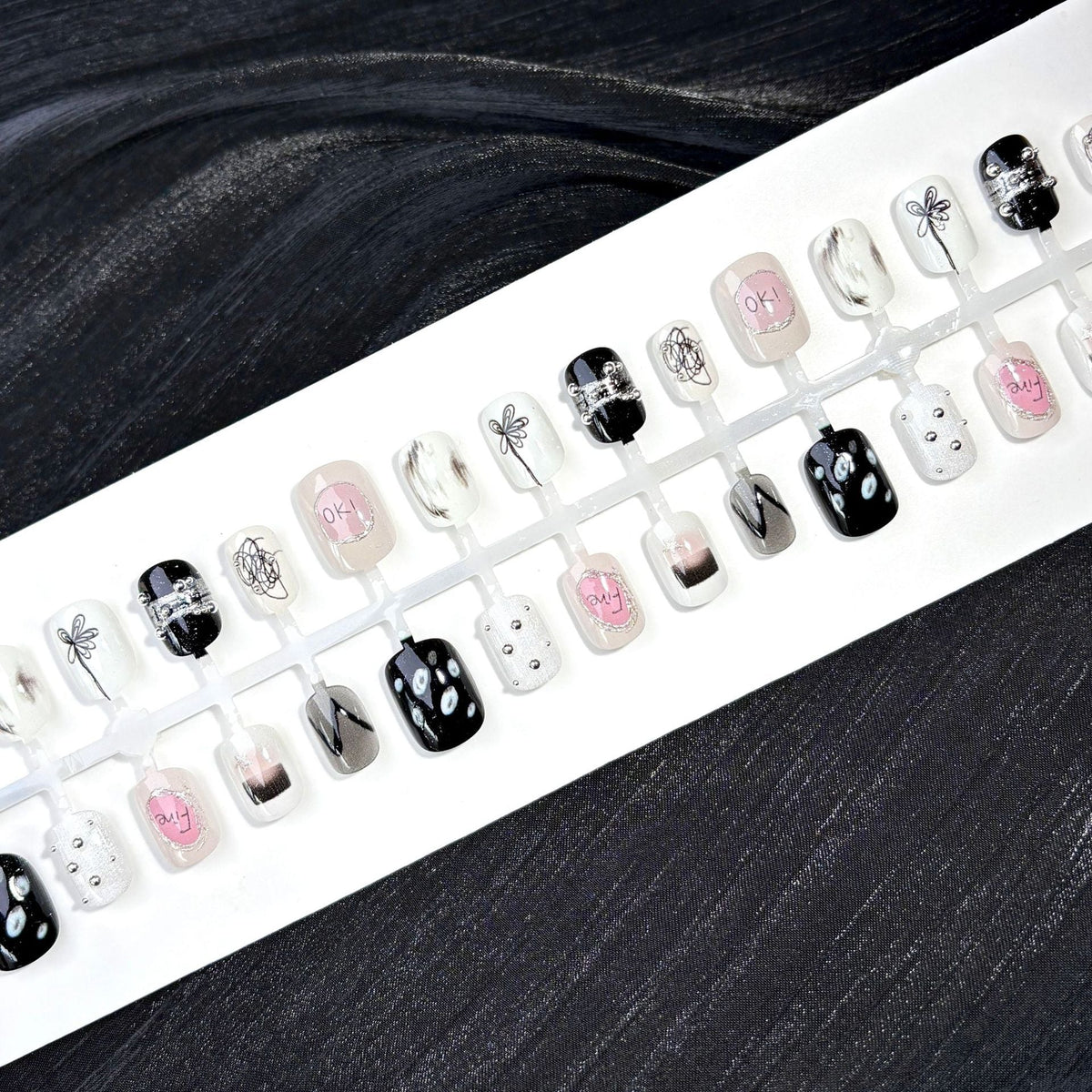 Artistic Nail Art Press-On Set 1790746209 — product view 3