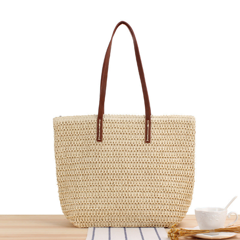 Stylish Beach Bag Made of Natural Material LoungeYard — product view 1