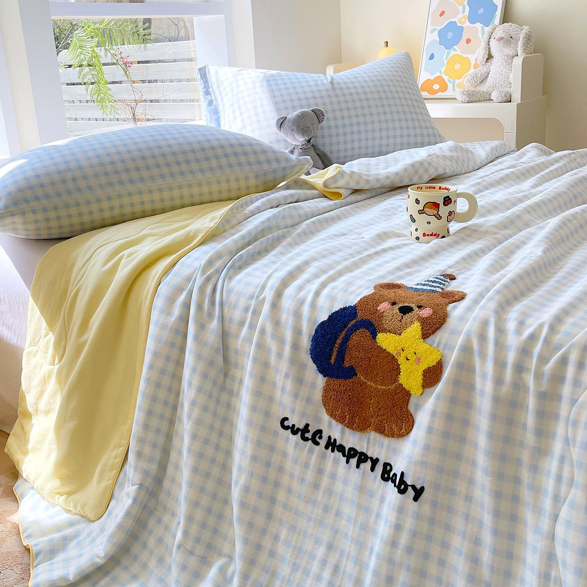 Women's cuddly blanket with cute bear design LoungeYard — product view 6