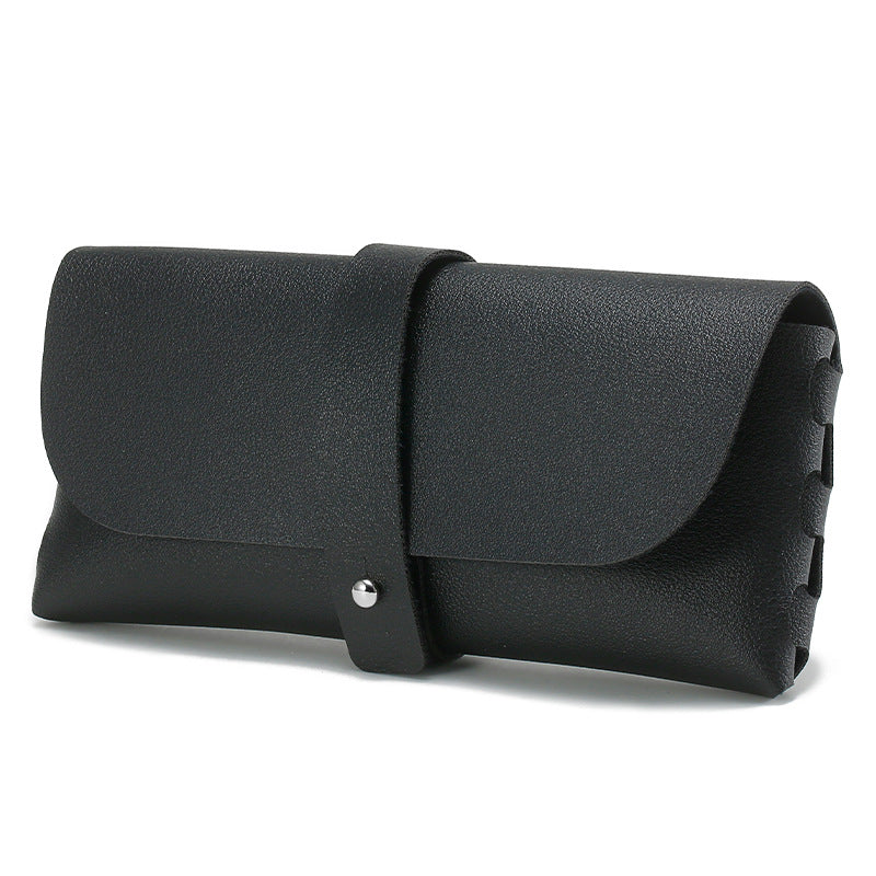 Chic Minimalist Leather Wallet LoungeYard — product view 7
