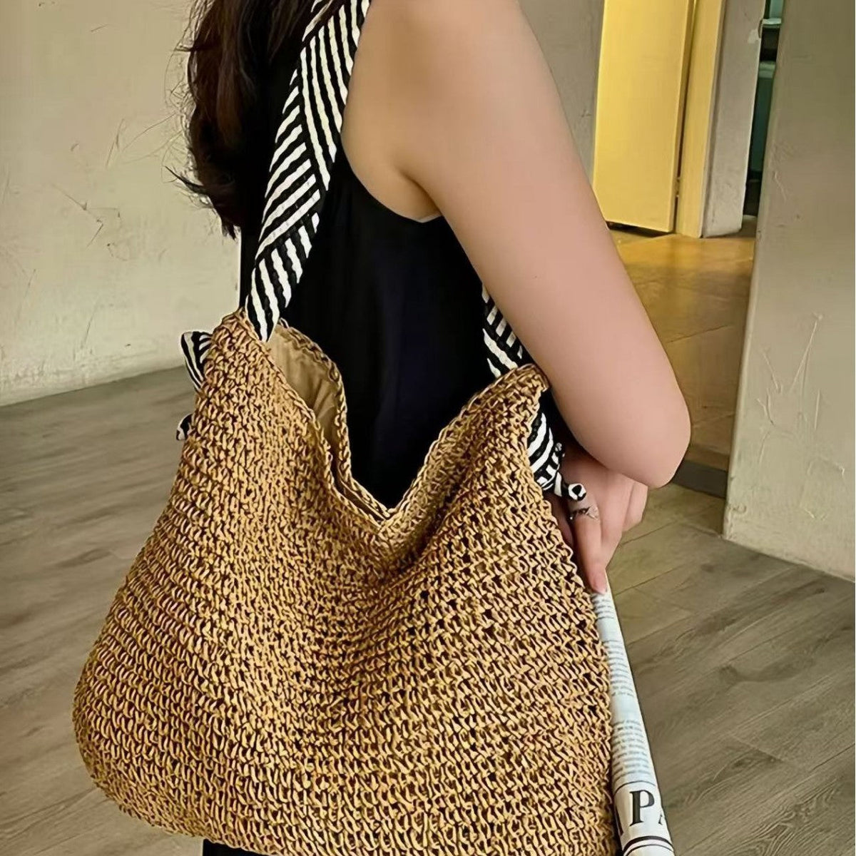 Handcrafted Trendy Straw Bag LoungeYard — product view 4