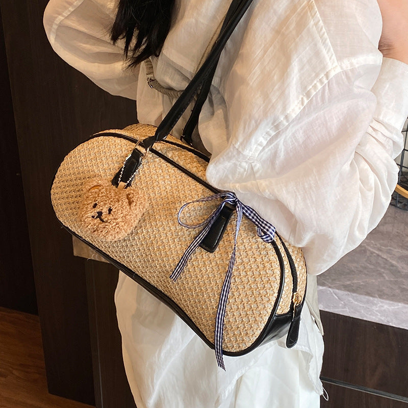 Cute Woven Straw Shoulder Bag — product view 4