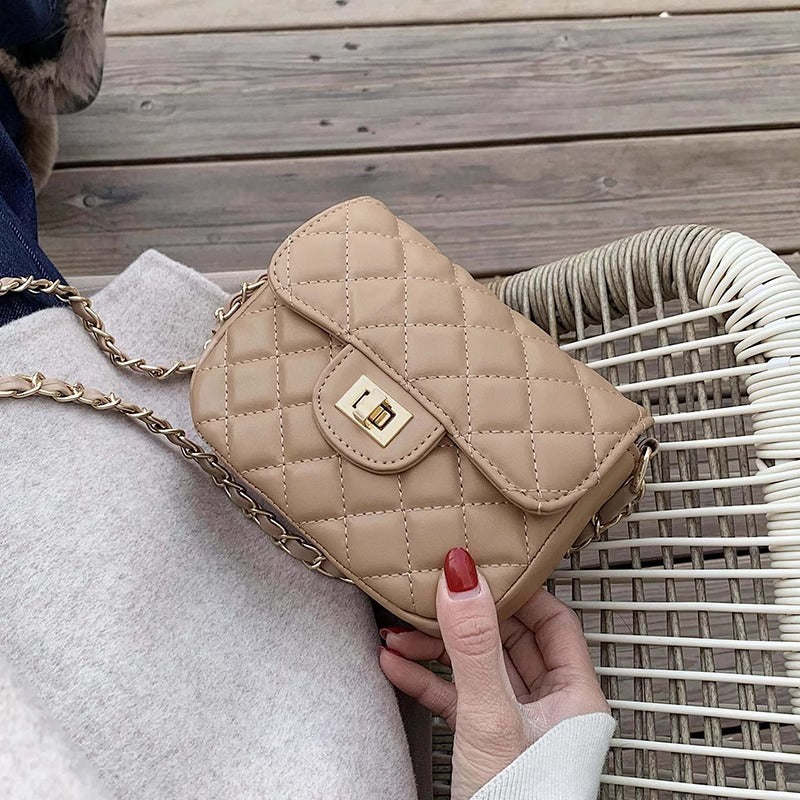 Quilted Crossbody Handbag LoungeYard — product view 3