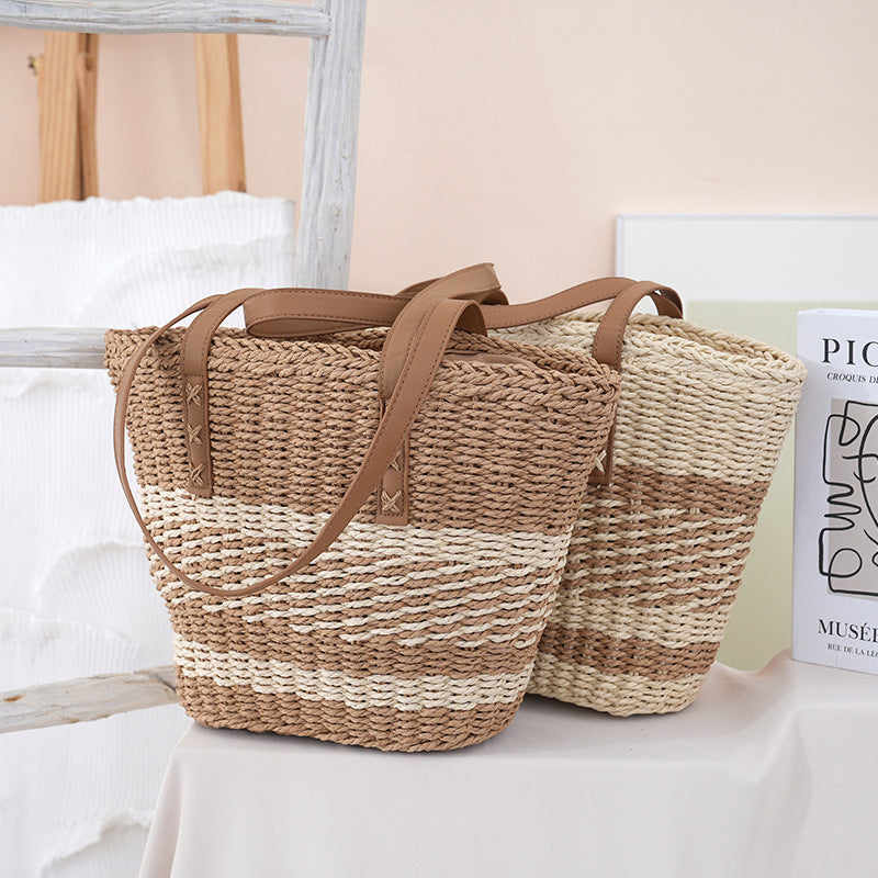 Handwoven beach bag with leather handles LoungeYard — product view 2