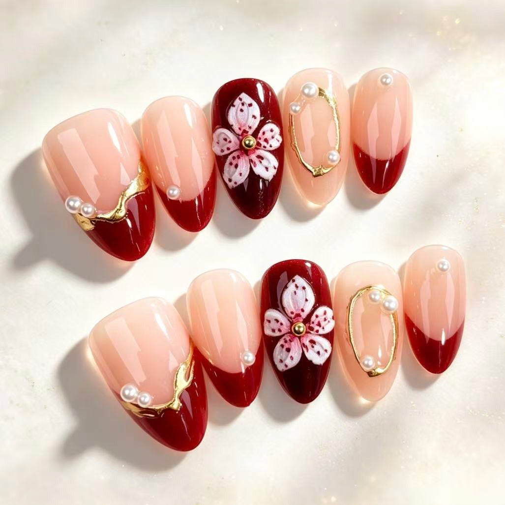Floral Articulated Press-On Nail Collection — product view 3