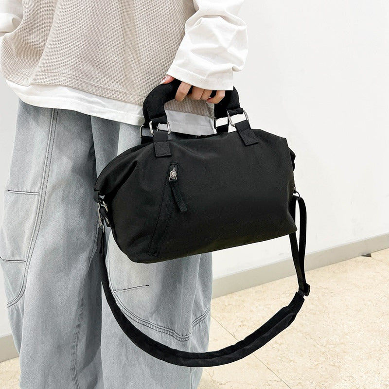 Sporty Tote Bag with Multifunctional Carrying System LoungeYard — product view 4