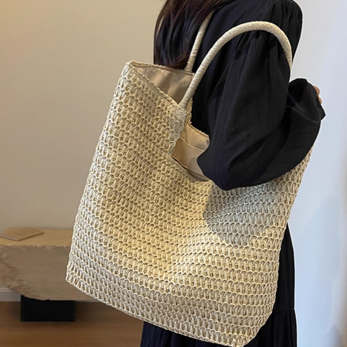 Spacious Macrame Tote Bag LoungeYard — product view 1