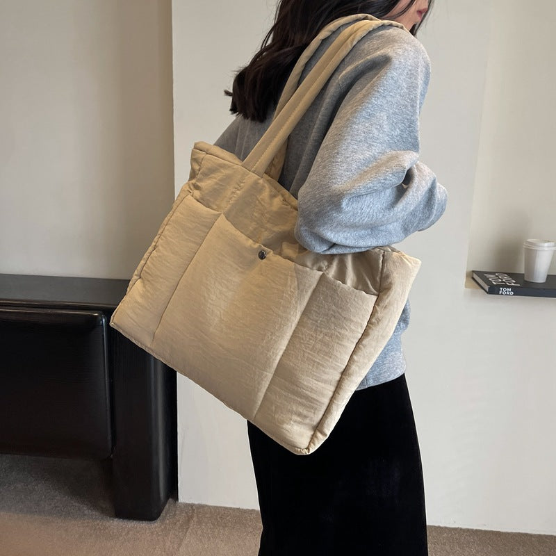 Quilted Oversized Tote Bag — product view 3