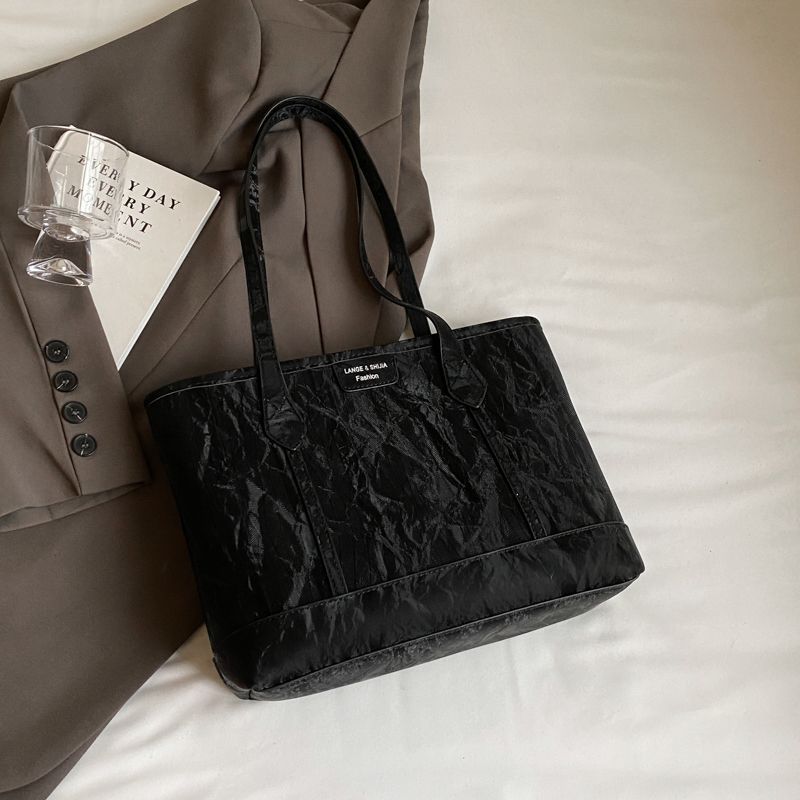 Elegant Structured Tote Bag LoungeYard — product view 5