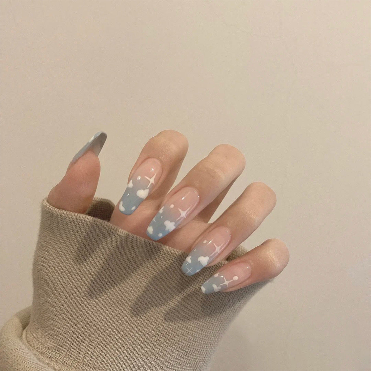 Artistic Cloud Print Nail Extensions — product view 3