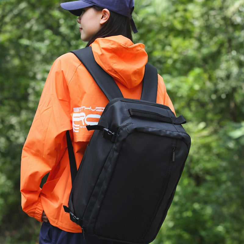 Practical shoulder bag with versatile compartments LoungeYard — product view 2