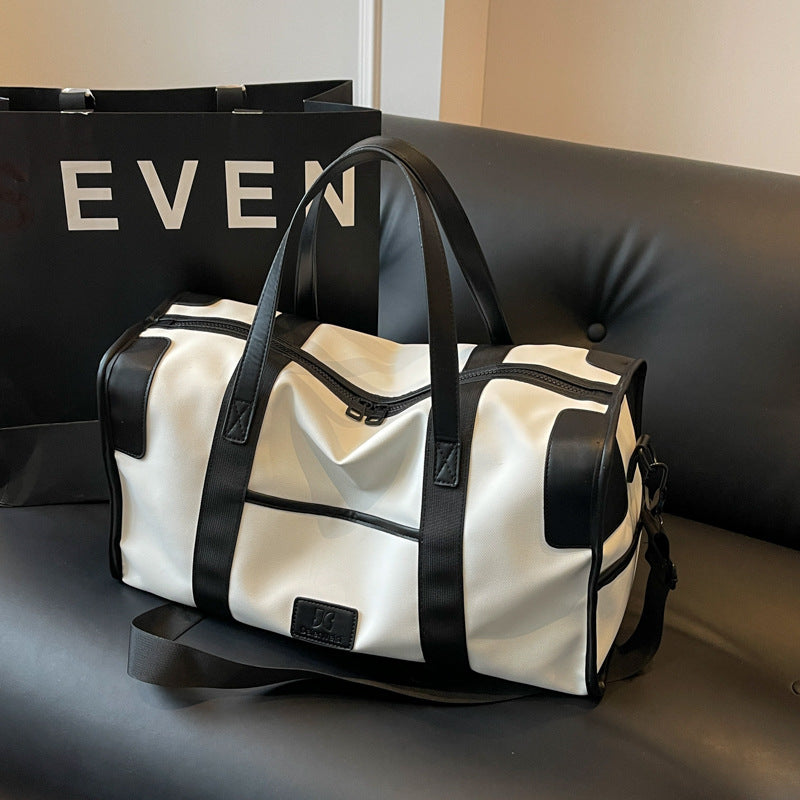 Versatile Large Travel Duffle Bag LoungeYard — product view 2